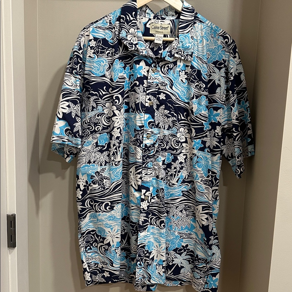 Cool Street Men's Navy and Light Blue Floral Button Down Shirt